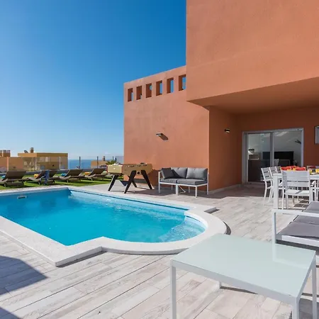 Luxury House Ocean Views