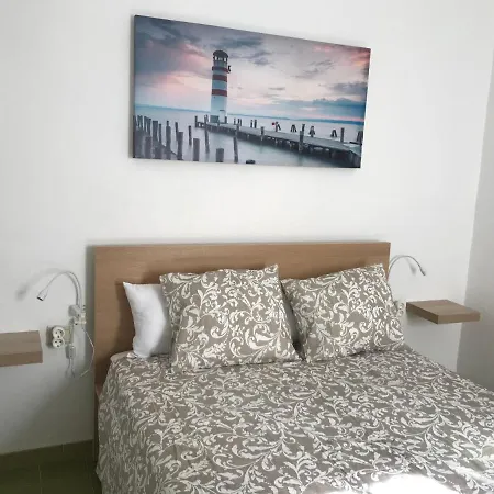 Apartment Delia Castillo 5a *