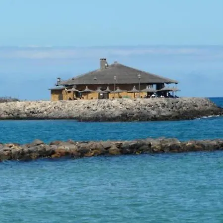 La Caleta Apartment *