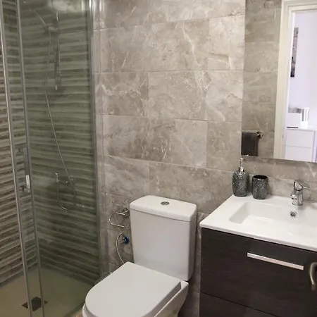 Castillo Apartment- Puerta Del Sol 245 Appartement *