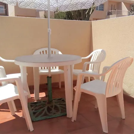 Litha House, 3 Bed Set Over 3 Floors 2 Mins From And Amenities Caleta De Fuste