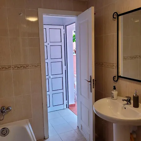Funcional En Residencial Con Piscina En Inmejorable Ubicacion En Centro De La Isla Apartment