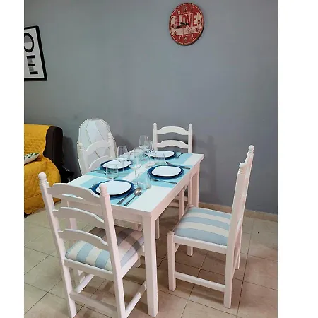 Apartment Funcional En Residencial Con Piscina En Inmejorable Ubicacion En Centro De La Isla *