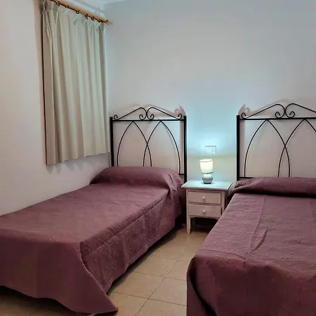 Funcional En Residencial Con Piscina En Inmejorable Ubicacion En Centro De La Isla Apartment *