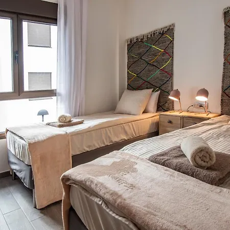 View Luxury Apartment: Beachfront Golf Retreat