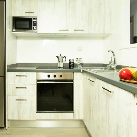 View Luxury Apartment: Beachfront Golf Retreat Apartment Caleta De Fuste