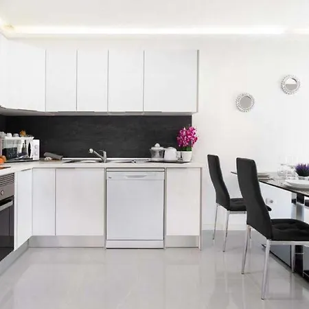 Apartment Manuda Luxury