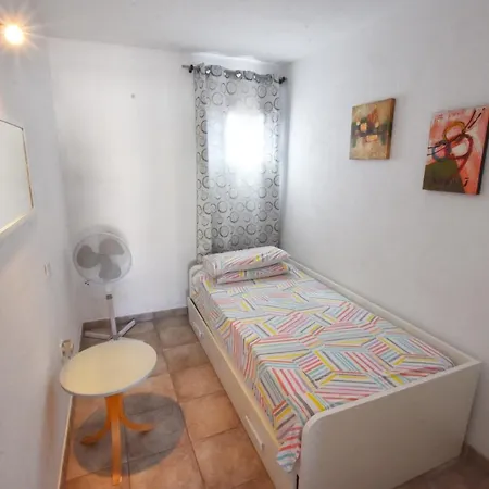 Book Jet - Lovely Arenas Pool&wifi Apartment
