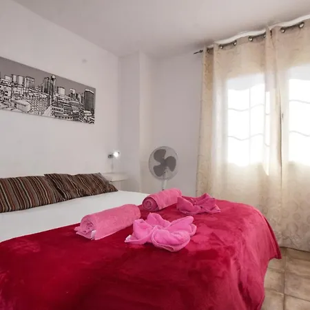 Book Jet - Lovely Arenas Pool&wifi Apartment