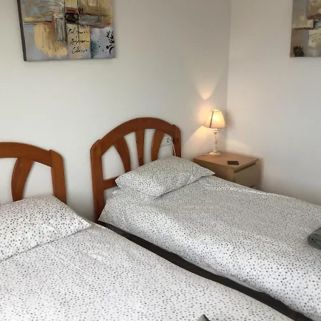Lovely 2 Bedroom In Apartment