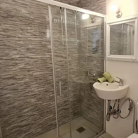 Comodo Apartamento En *