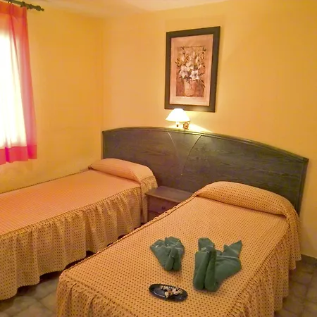 Aparthotel Caleta Garden 2*