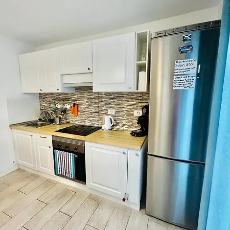 Cozy In Centric Area At With Air Conditioner Apartment *