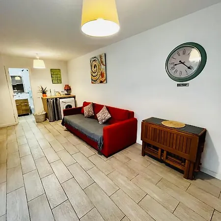 Cozy In Centric Area At With Air Conditioner Appartement Caleta de Fuste