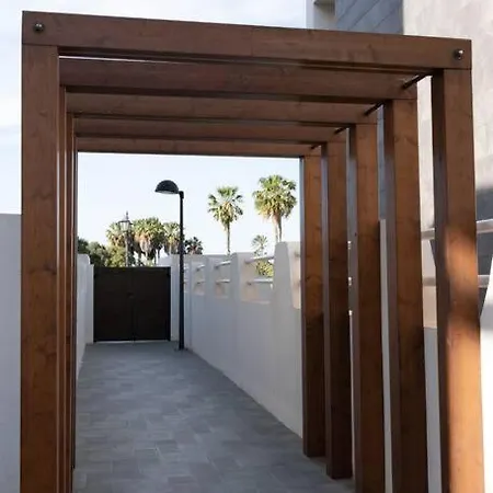 Sunny Luxury With Two Great Sunny - Level Terraces, Two Swimming Pools, In A New Complex Pueblo Majorero, Close To Fuerteventura Golf Club, Next To The , Atlantico Shopping Mall And Casino In Appartamento *