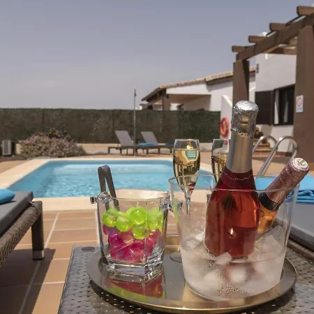 Pueblo Majorero Piscina Privada Climatizada Y Barbacoa