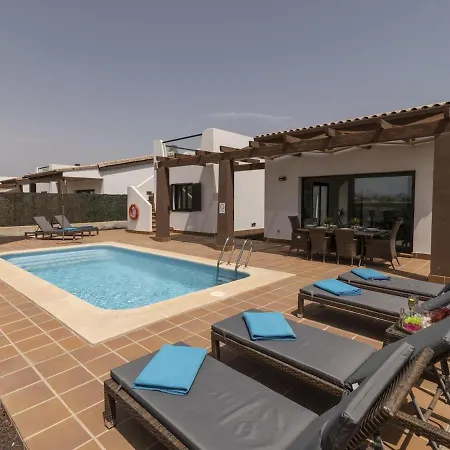Pueblo Majorero Piscina Privada Climatizada Y Barbacoa