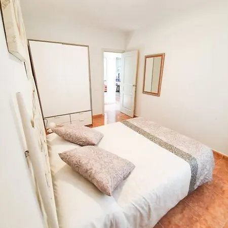 Appartamento Piscina & Wifi. Sunny Apartement, Swimming Pool. *