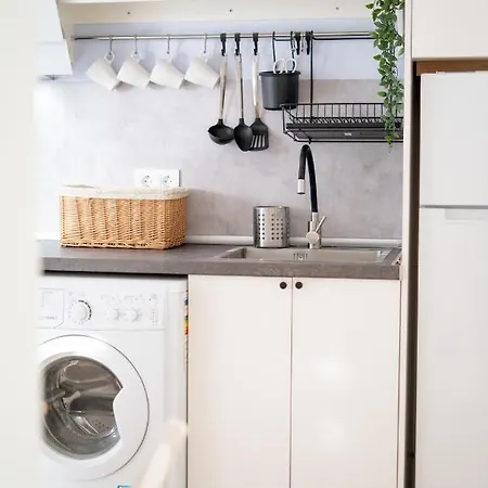 Cutie & Air-conditioning Apartment! Apartment *