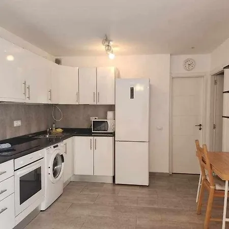 Happy House Puerta Del Sol Apartment *