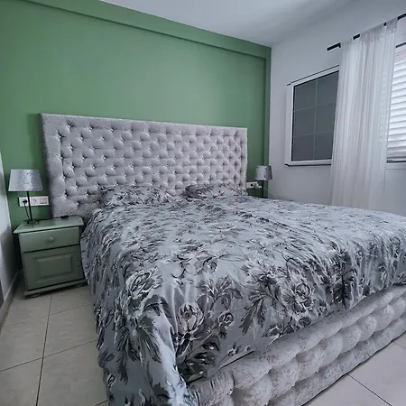 1 Bedroom In The Center Of *