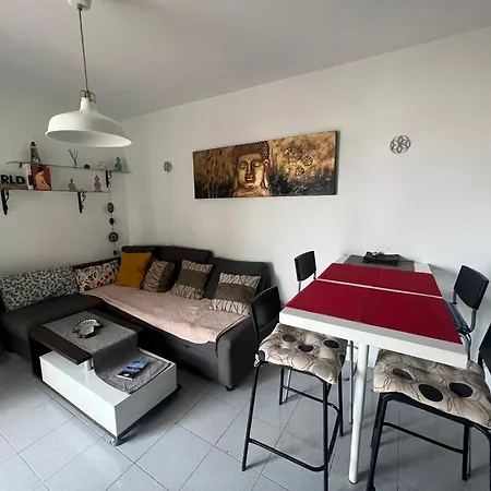 Happiness Apartment