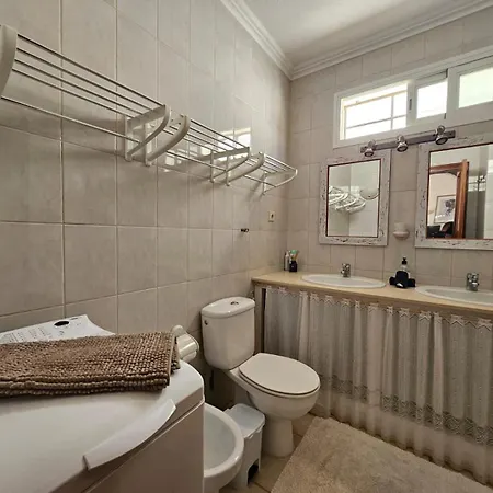 Leon Holiday home