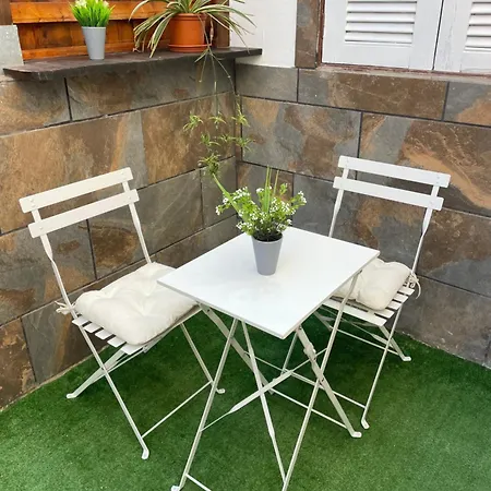 Helen House Apartment