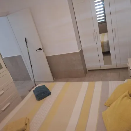 Puerta Del Sol Ii Apartment *