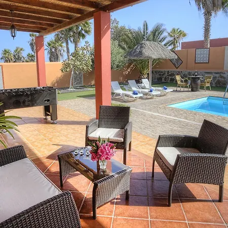 Romana Villa *