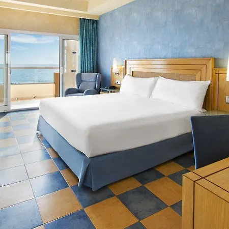 Elba Sara & Golf Resort 4*