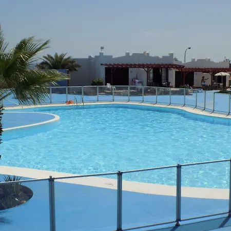 Sun Beach Apartment *