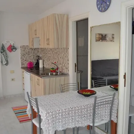 Sun & Sol Apartment