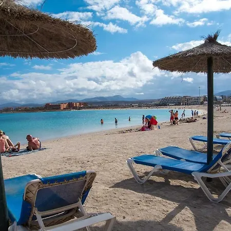 Villas Elena Y Mario Ocean View, Heated Pool, Fast Fiber Villa *