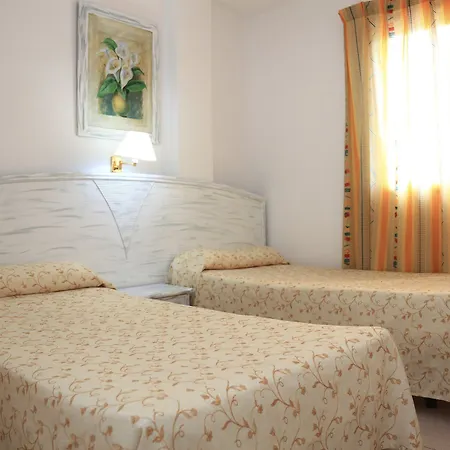 Aparthotel Caleta Garden