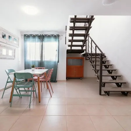Flatguest + Beach + Pool + Wifi