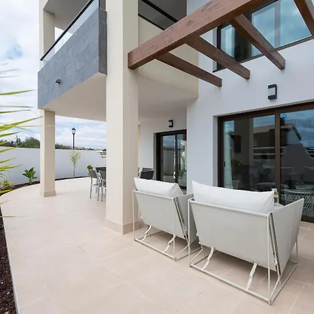 Apartment Homeforguest Flat With Large Terrace In Modern Residential Complex With Swimming Pool *