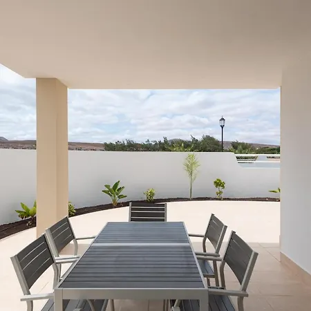 Apartment Homeforguest Flat With Large Terrace In Modern Residential Complex With Swimming Pool *