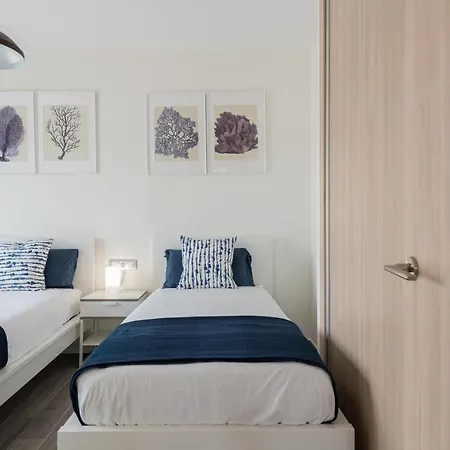 Homeforguest Flat With Large Terrace In Modern Residential Complex With Swimming Pool Apartment *