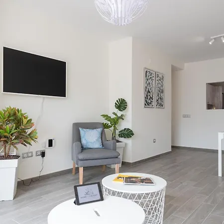 Homeforguest Flat With Large Terrace In Modern Residential Complex With Swimming Pool Apartment