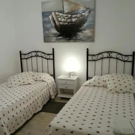 Delia Apartment