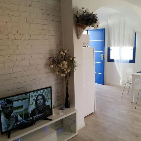 Delia Apartment