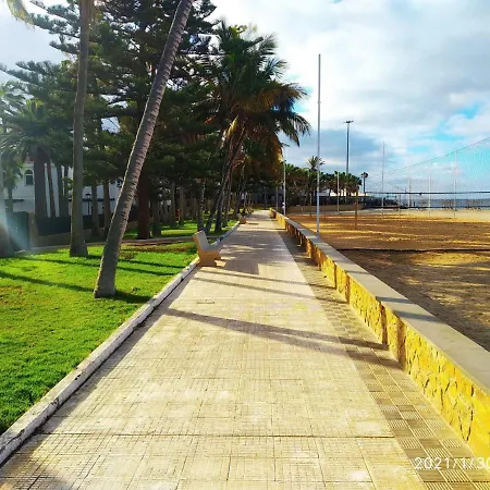 Apartment Inviting 1-bed On Castillo Mar