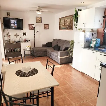 Rosy Puerta Del Sol Apartment *