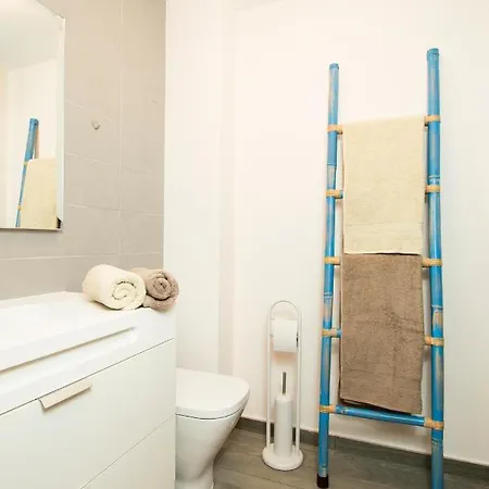 Appartement View Luxury In New Complex Pueblo Majorero Next To Golf Course 5 Min Walk From The And Atlantico Shopping Centre In Next To Cassino And Elba Sara 2 Bedrooms 2 Bathrooms Huge Terace! *