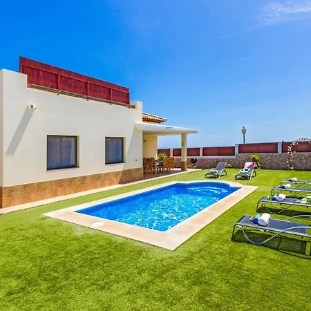Villa Laurita *