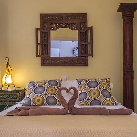 Exotic And Sunny Esmeralda Apartment *