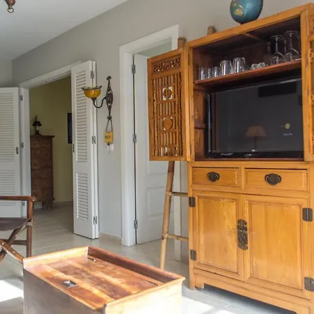 Exotic And Sunny Esmeralda Apartment *