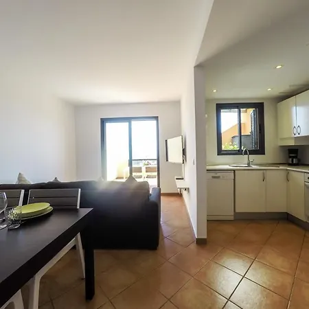 Miramar Stunning Sea View - 2 Bedrooms, Wifi, Pool Holiday home