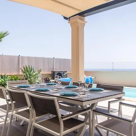 Luxurious With Amazing Sea View And Pool Villa *